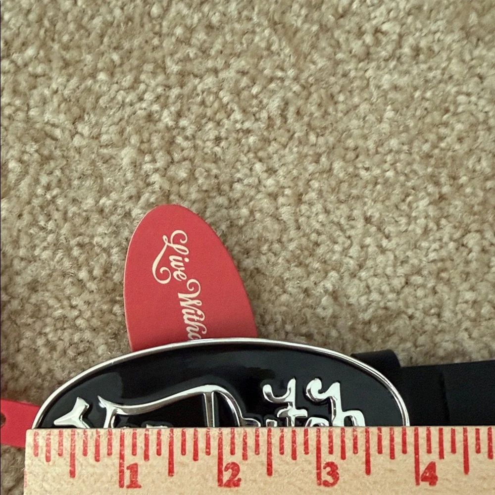 Von Dutch Women’s Small Black Leather Belt w/ Red Accent and Logo Buckle- NWT